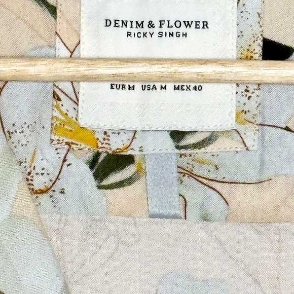 Denim & Flower Ricky Singh Hawaiian Short Sleeve Men's Button Up Sz Medium - Picture 3 of 7